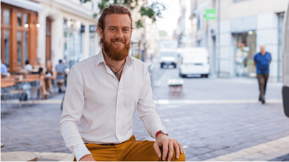 Aliocha Iordanoff, dirigeant de SCOP, lors d'une séance de coaching en ville.